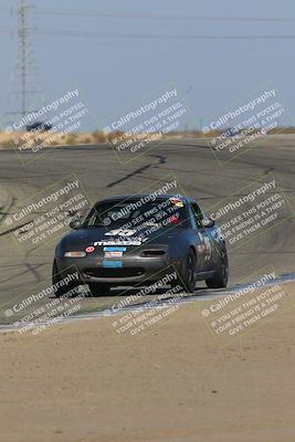 media/Oct-29-2022-CalClub SCCA (Sat) [[e05833b2e9]]/Race Group 3/Qualifying (Outside Grapevine)/